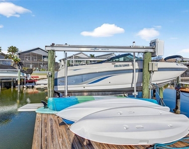 4516 Seagull Drive - Photo Thumbnail 8