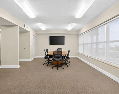 4516 Seagull Drive - Photo Thumbnail 17