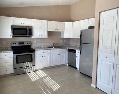 2780 Cypress Drive - Photo Thumbnail 2