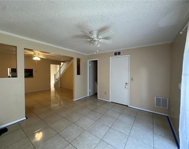 2163 Alicia Drive - Photo Thumbnail 6