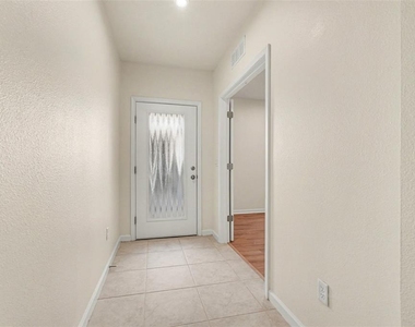 18267 Turning Leaf Circle - Photo Thumbnail 4