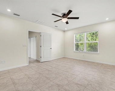 18267 Turning Leaf Circle - Photo Thumbnail 16