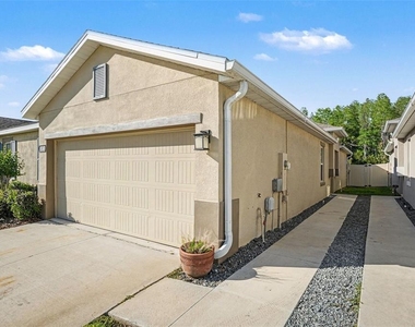 18267 Turning Leaf Circle - Photo Thumbnail 26