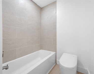 7930 Causeway Boulevard S - Photo Thumbnail 29