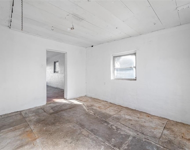 7930 Causeway Boulevard S - Photo Thumbnail 38