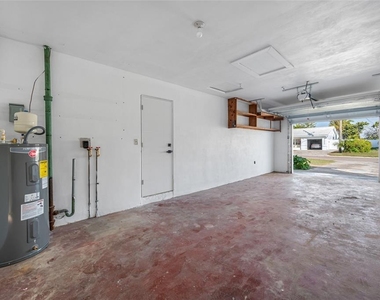 7930 Causeway Boulevard S - Photo Thumbnail 37