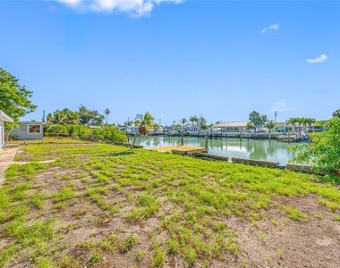 7930 Causeway Boulevard S - Photo Thumbnail 53