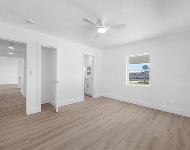 7930 Causeway Boulevard S - Photo Thumbnail 34