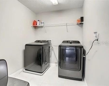 6402 Yellow Buckeye Drive - Photo Thumbnail 18