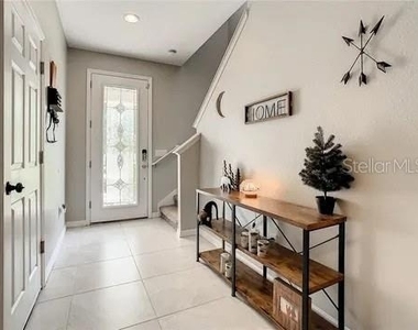 6402 Yellow Buckeye Drive - Photo Thumbnail 6