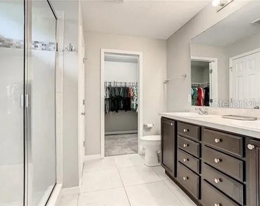 6402 Yellow Buckeye Drive - Photo Thumbnail 34