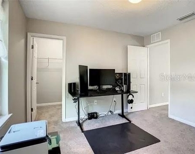 6402 Yellow Buckeye Drive - Photo Thumbnail 26