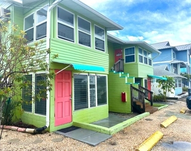 61 81st Avenue - Photo Thumbnail 2