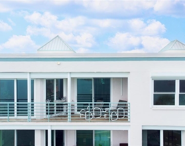 8041 Sailboat Key Boulevard S - Photo Thumbnail 34