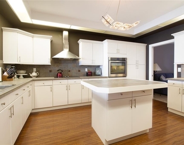 8041 Sailboat Key Boulevard S - Photo Thumbnail 4