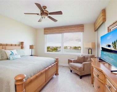 8041 Sailboat Key Boulevard S - Photo Thumbnail 16