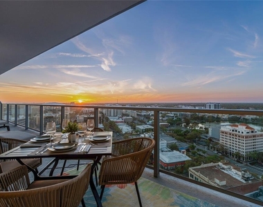 400 Central Avenue - Photo Thumbnail 1