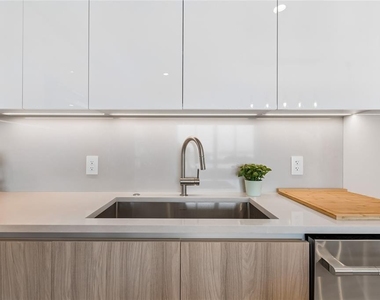 400 Central Avenue - Photo Thumbnail 23