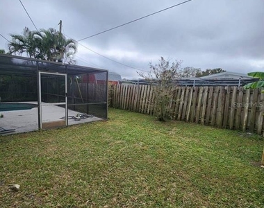 2913 Bayeux Avenue - Photo Thumbnail 36