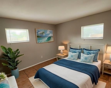 2913 Bayeux Avenue - Photo Thumbnail 14