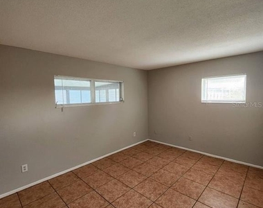 2913 Bayeux Avenue - Photo Thumbnail 13