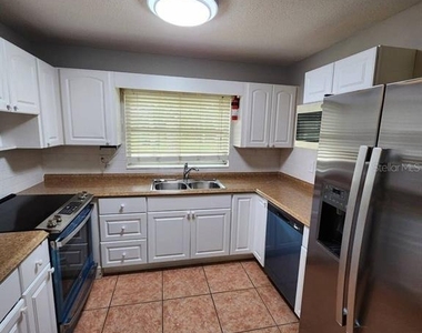 2913 Bayeux Avenue - Photo Thumbnail 19
