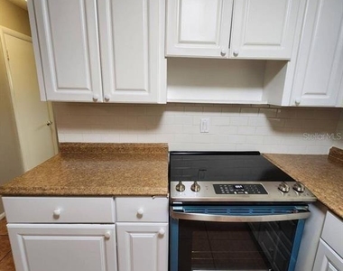 2913 Bayeux Avenue - Photo Thumbnail 21