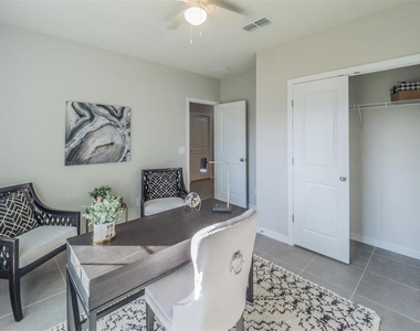 1701 Pilchard Drive - Photo Thumbnail 12