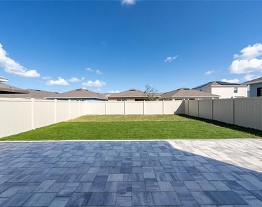 2071 Tay Wes Drive - Photo Thumbnail 2