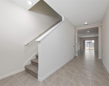 2071 Tay Wes Drive - Photo Thumbnail 5