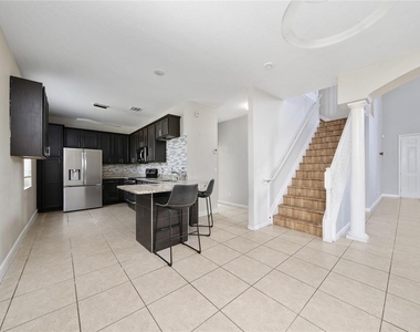 2962 White Cedar Dr - Photo Thumbnail 7