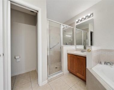 2962 White Cedar Dr - Photo Thumbnail 19