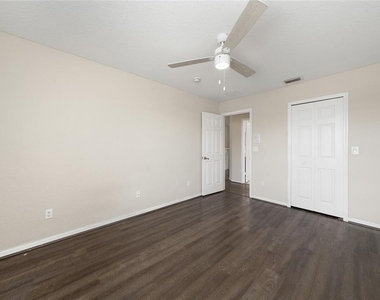 2962 White Cedar Dr - Photo Thumbnail 15