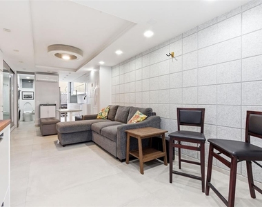1477 Ashford Avenue - Photo Thumbnail 3