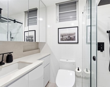 1477 Ashford Avenue - Photo Thumbnail 9