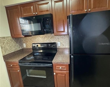 4818 Tangerine Avenue - Photo Thumbnail 12