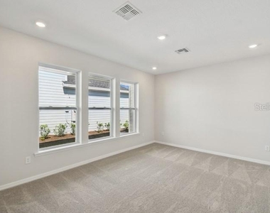 3077 Voyager Avenue - Photo Thumbnail 9