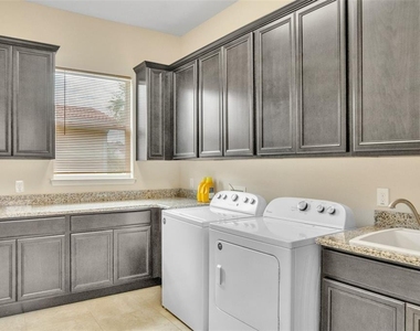1081 Windlass Court - Photo Thumbnail 29