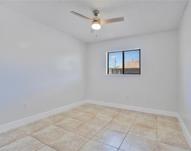 725 Northlake Boulevard - Photo Thumbnail 14