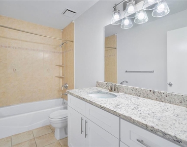 725 Northlake Boulevard - Photo Thumbnail 16