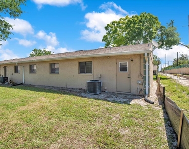 725 Northlake Boulevard - Photo Thumbnail 19