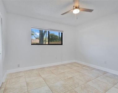 725 Northlake Boulevard - Photo Thumbnail 11