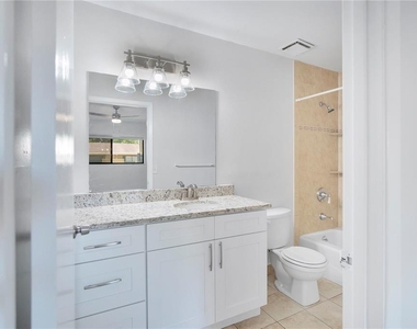725 Northlake Boulevard - Photo Thumbnail 13