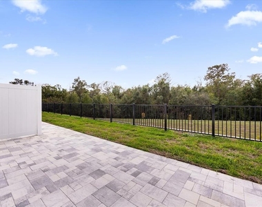 7838 Spectrum Drive - Photo Thumbnail 22