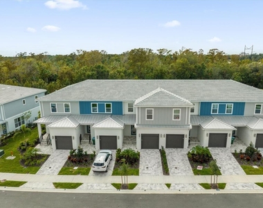 7838 Spectrum Drive - Photo Thumbnail 25