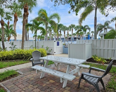 435 Cerromar Lane - Photo Thumbnail 58