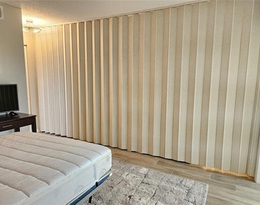 435 Cerromar Lane - Photo Thumbnail 23