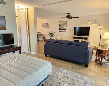 435 Cerromar Lane - Photo Thumbnail 30