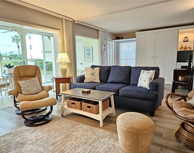 435 Cerromar Lane - Photo Thumbnail 8
