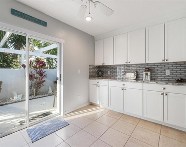 276 Cerromar Way S - Photo Thumbnail 6